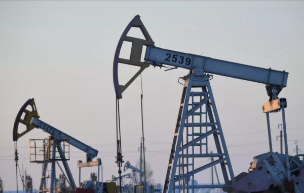 саудовская аравия объявляет о снижении цен на нефть для клиентов во всех регионах