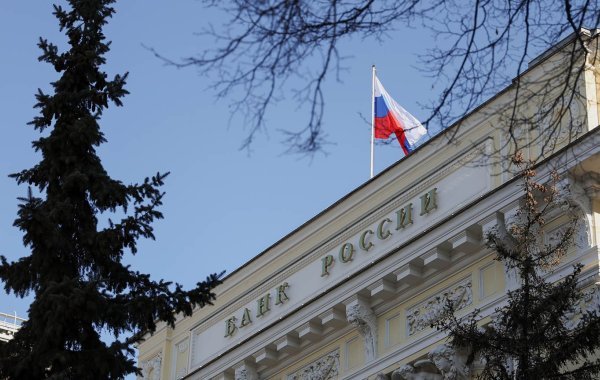 Центральный банк продолжит действие ограничений на международные переводы средств ещё на шесть месяцев