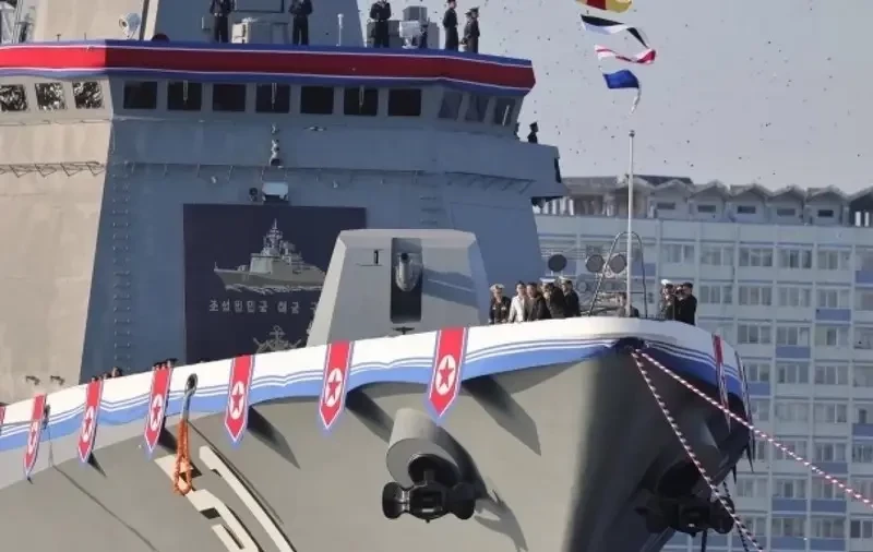 «Серьёзных повреждений нет»: Специалисты обещают быстро восстановить повреждённый при спуске на воду новейший эсминец КНДР