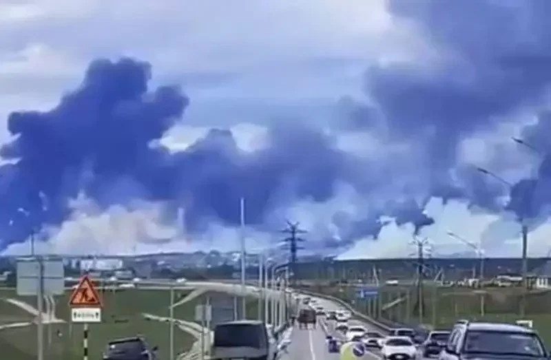 Атаку украинских FPV-дронов удалось отразить в трёх регионах, в двух есть повреждения «нескольких» самолётов - Минобороны