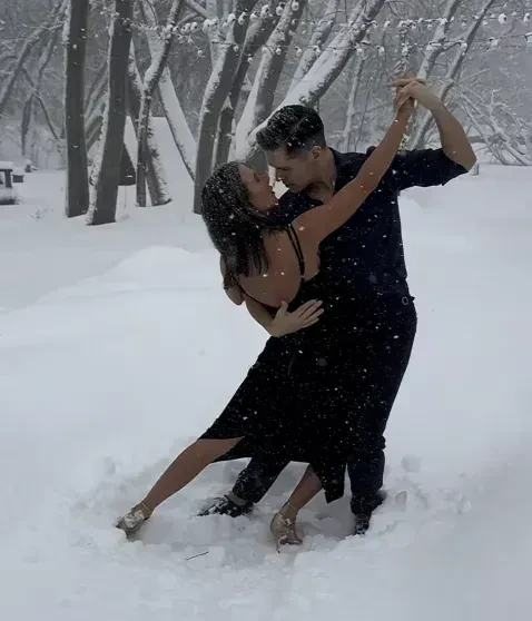 Беременная Лерчек приехала в суд с отцом своего четвёртого ребёнка