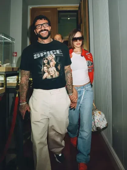 "Давно и железобетонно женат на самом себе". На Spletnik обсудили, почему Тимати не женится на Валентине Ивановой