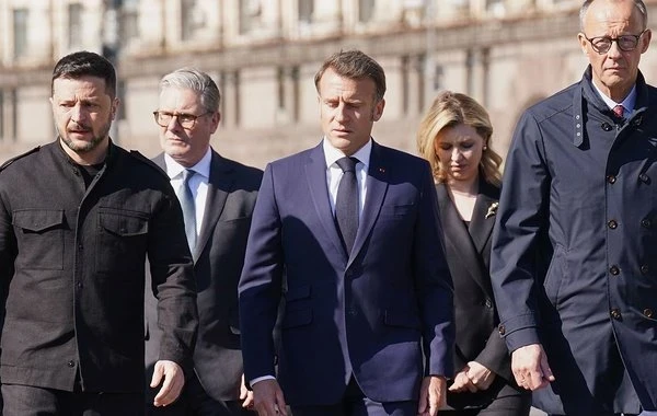 Мерц и Макрон назвали ближайшие дни решающими для Украины