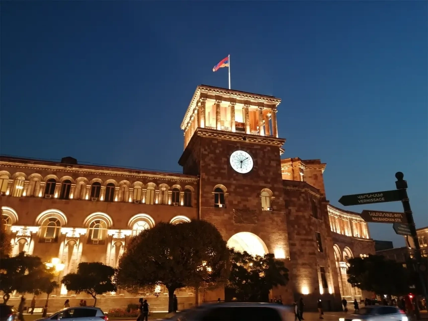 Каллас заявила, что ЕС деньгами поможет Армении «сопротивляться» России