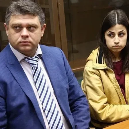 СК возобновил дело против сестёр Хачатурян. Им грозят реальные сроки