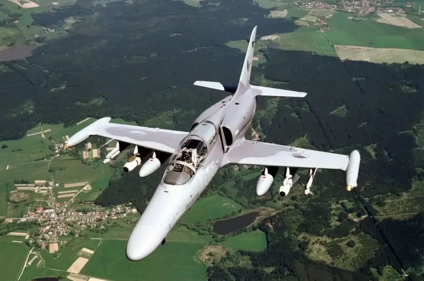 В Киеве скептически оценивают перспективы обещанных чехами Украине самолётов