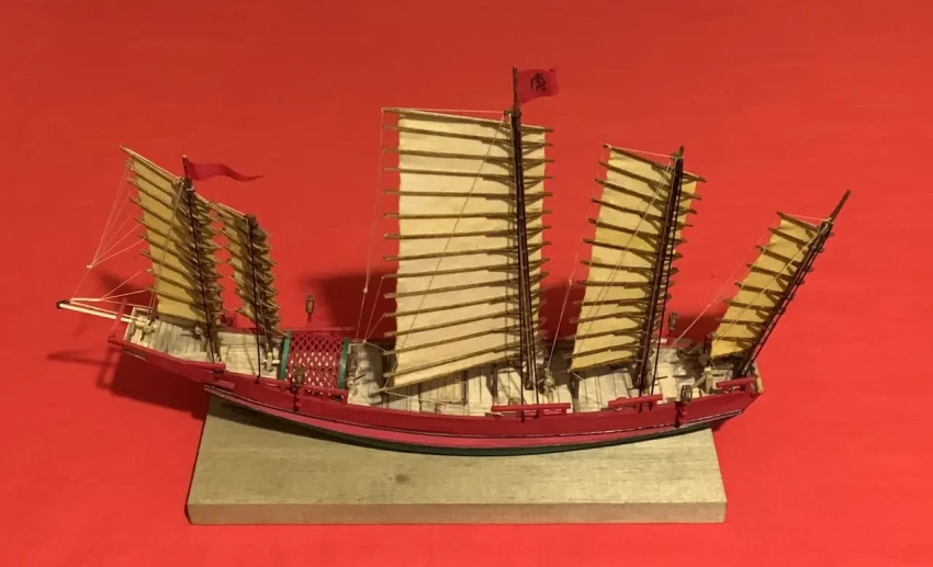 Просто джонка…