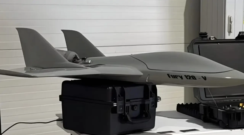 Разгоняется как болид «Формулы-1»: показан дрон Fury 120 для борьбы с «Геранями»