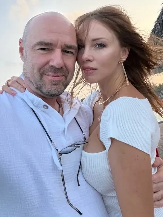 "Родители — главный пример для своих детей". Дмитрий и Полина Дибровы вместе отметили день рождения старшего сына