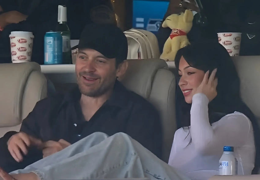 50-летний Тоби Магуайр встречается с 20-летней моделью