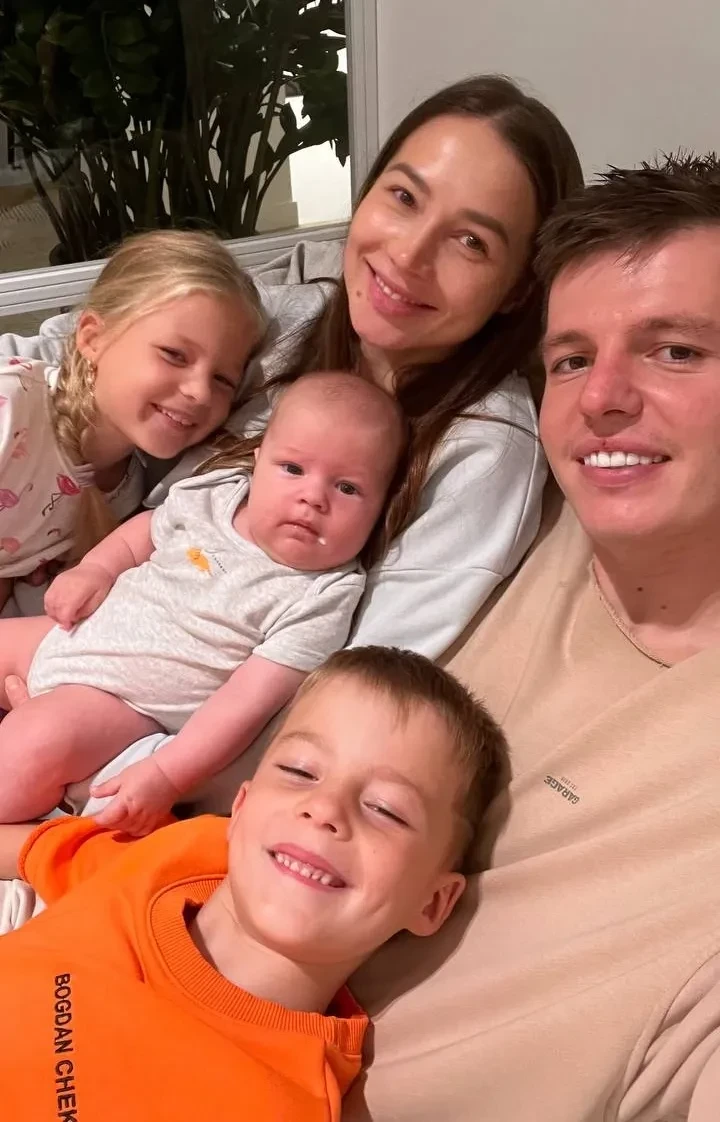 "Метастазы в позвоночнике, ногах и лёгких". Бойфренд Лерчек, у которой после родов обнаружили рак четвёртой стадии, рассказал о её состоянии