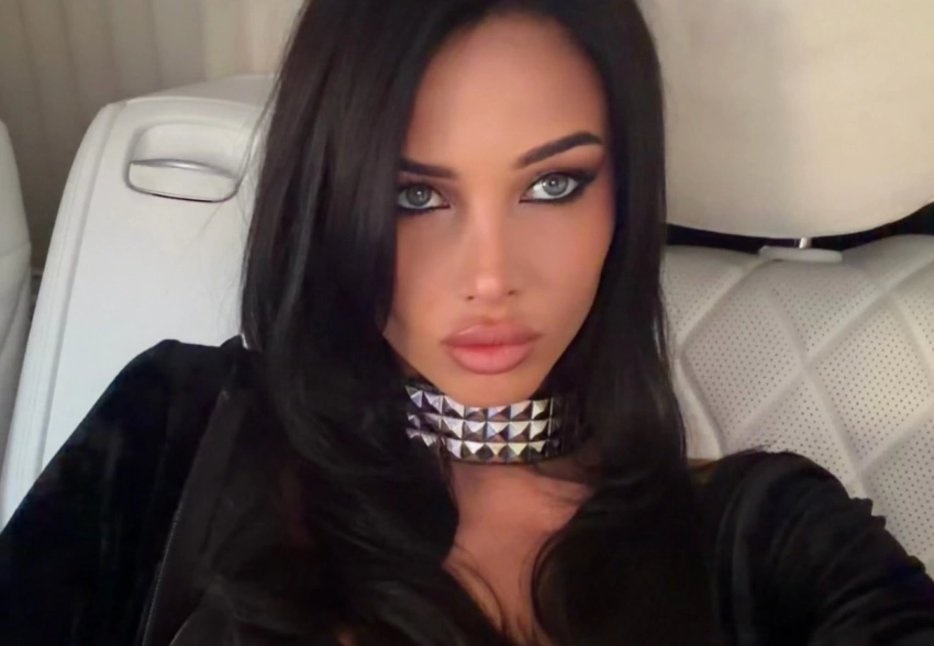 "Наложница Тимати". Анастасию Решетову высмеяли за фото из Стамбула